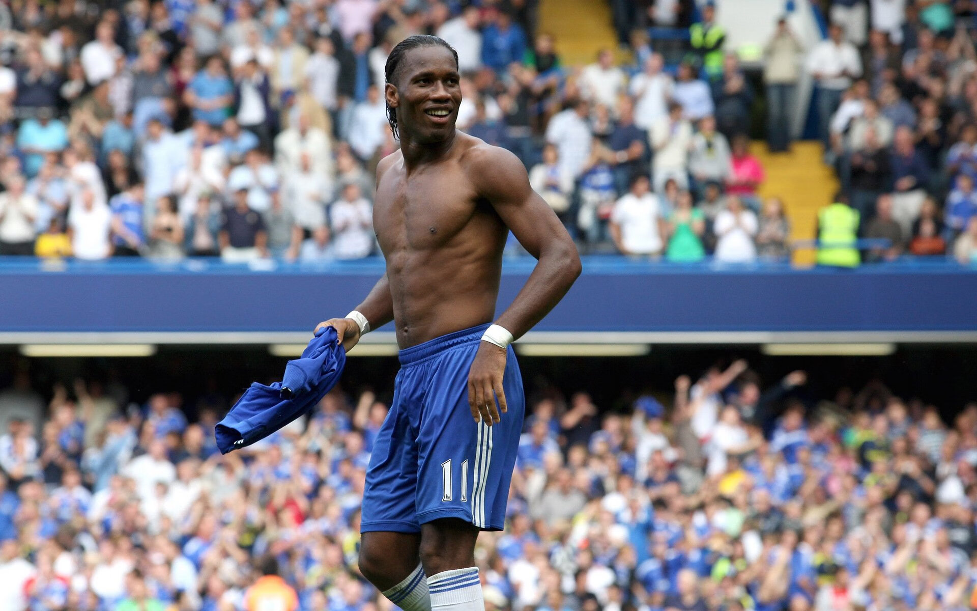 德甲战术创新成果突出，精彩连续不断，德甲的主张